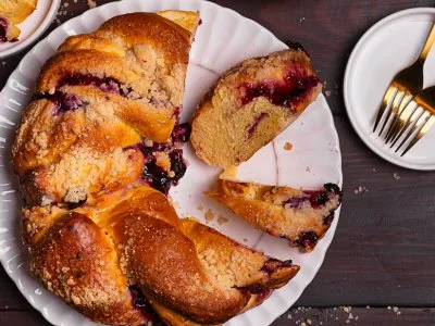 Wianek z Serem Twarogowym i Porzeczka 630 g