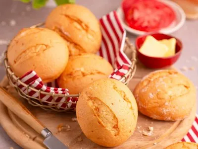 Produkt BEZGLUTENOWA Bulka Codzienna 140 g (3 szt.) Obraz